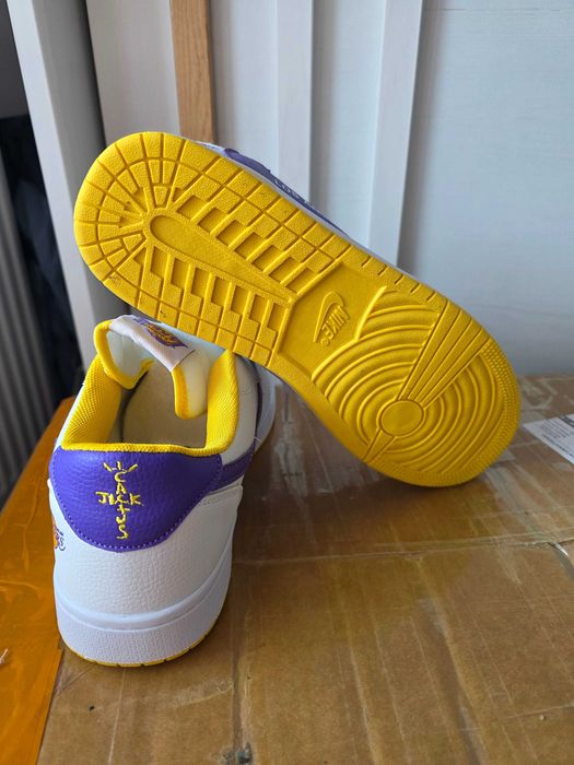 Nike Jordan marimea 42