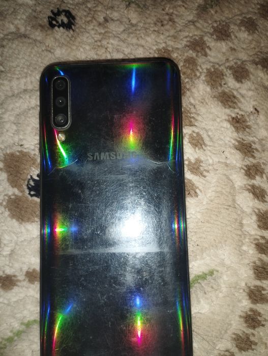 Самсунг А50 хорошем состояние