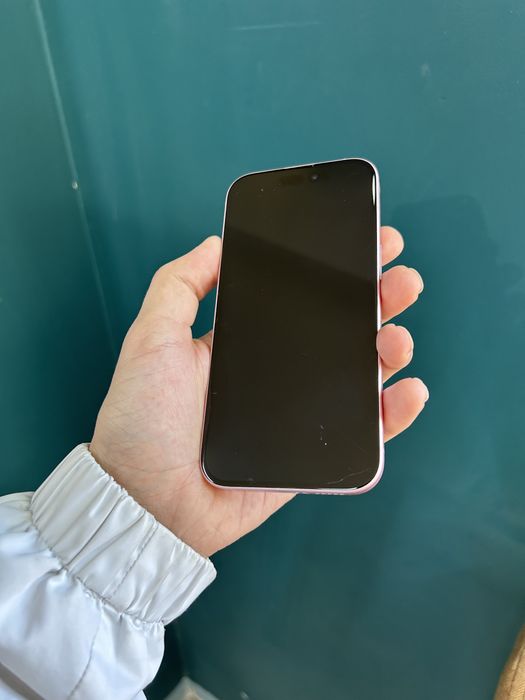 Iphone 15 сатылымда