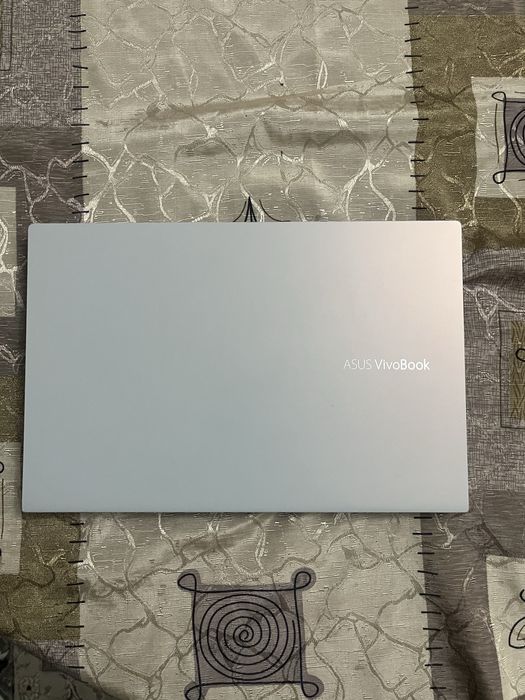 Asus Vivobook в отличном состояний