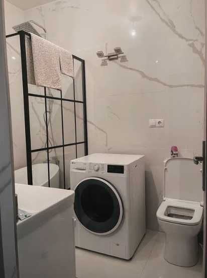 vand apartament 3 camere