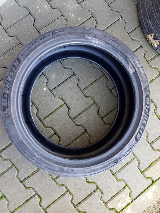 4 бр Michelin Pilot Sport 4s, 19"