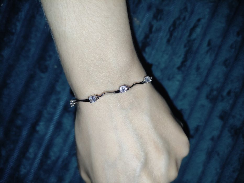 Продам женские браслеты 925 пробы