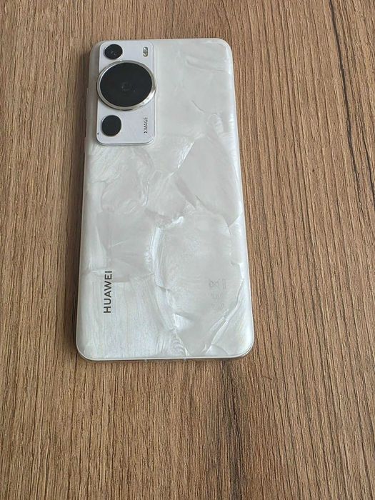 Продавам Huawei P60 Pro Rococo Pearl Гаранция