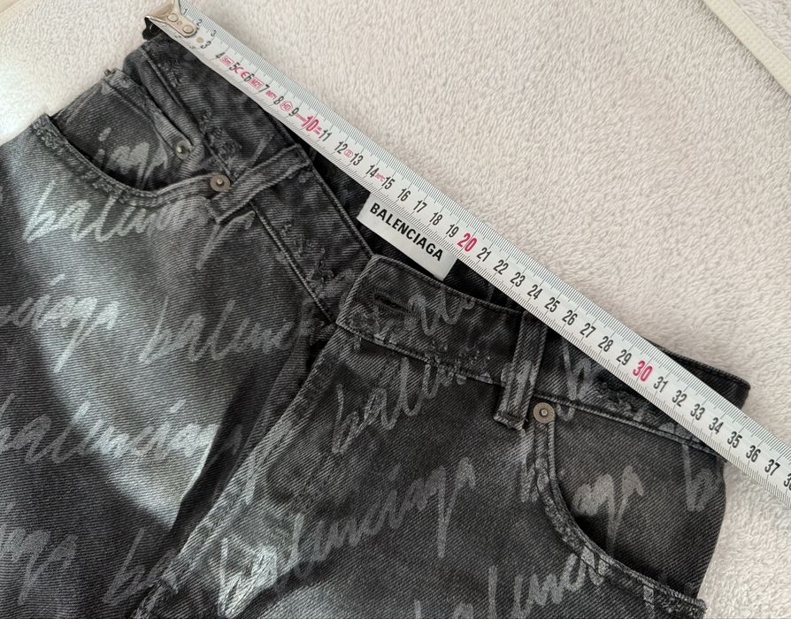 BALENCIAGA Script All-Over Logo Jeans / Черни Маркови Дънки (Размер 25 / XS-S)