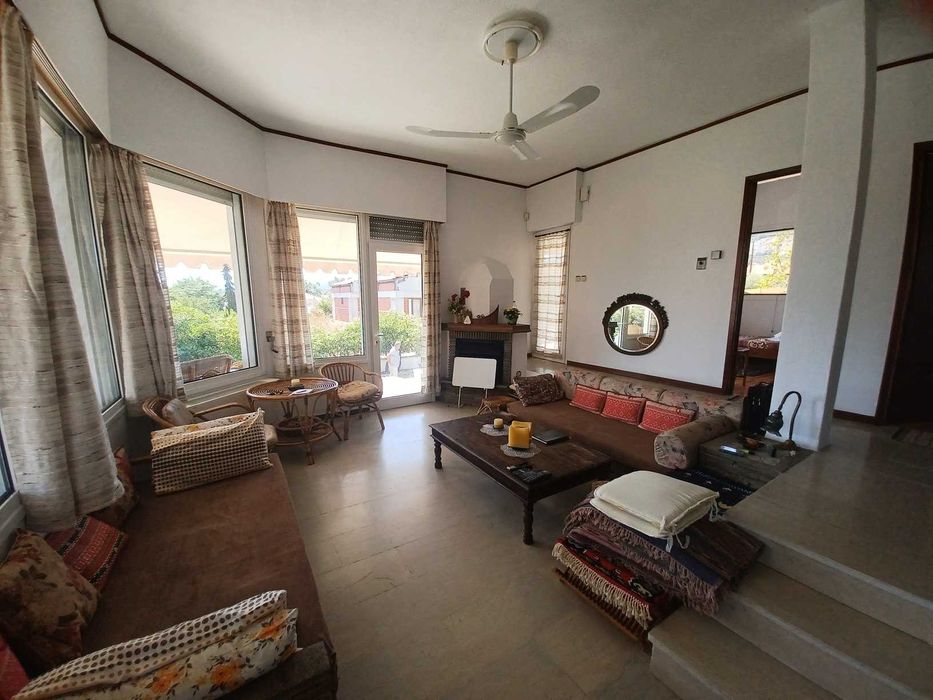 Продава къща 160 м2 с двор 300 м2 в Аспровалта, Гърция