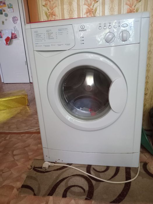 Продам стиральную машину