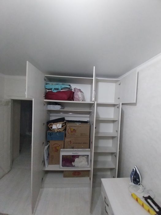 Шкаф для дома вместительный