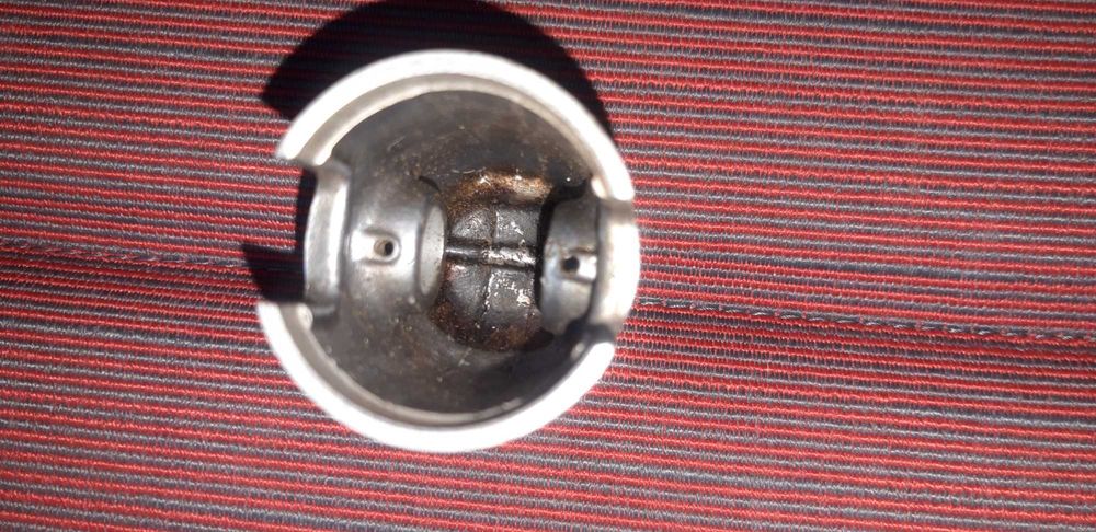 Симсон кр 50, багажник ,задни пружини,спирачен капак,стькло за фар,бут