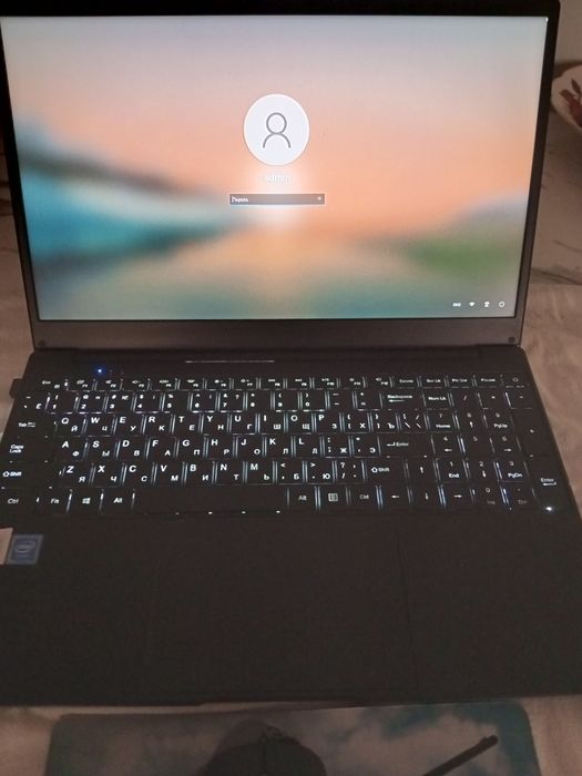 Notebook Intel opertivkasi 16