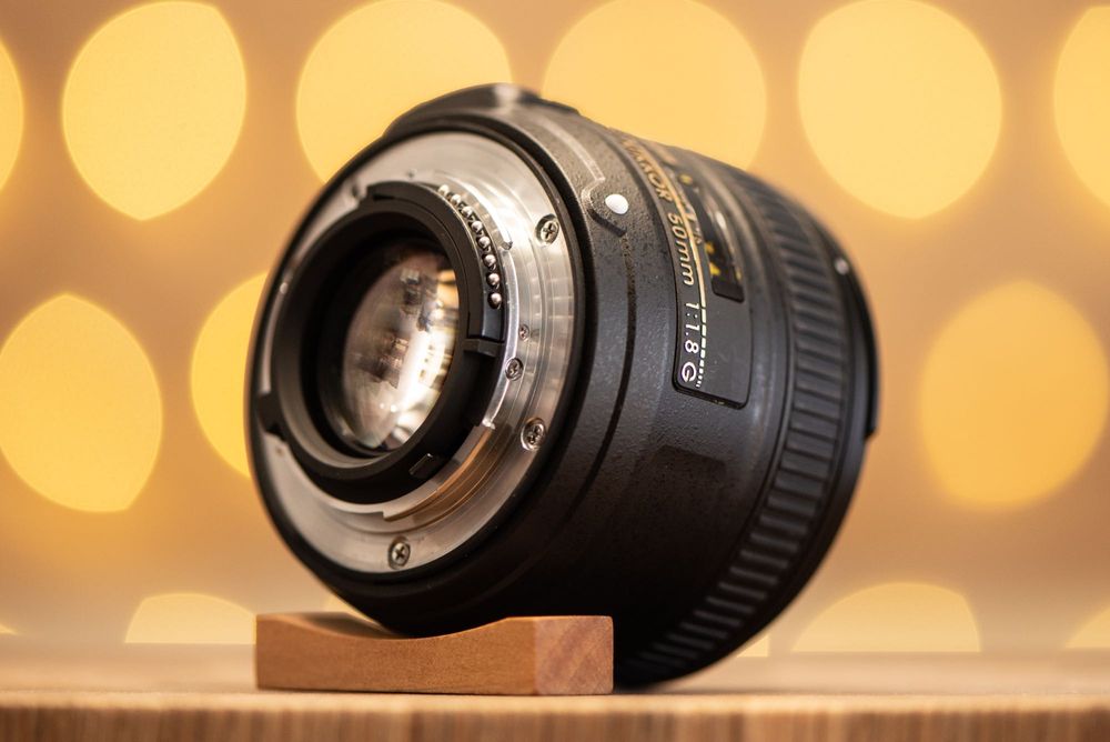 Nikon D40 фотоапарат + два обектива и аксесоари Никон