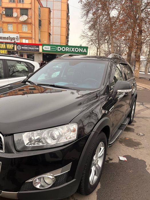 Срочна прадайотся Каптива 2011механика 2,4дви