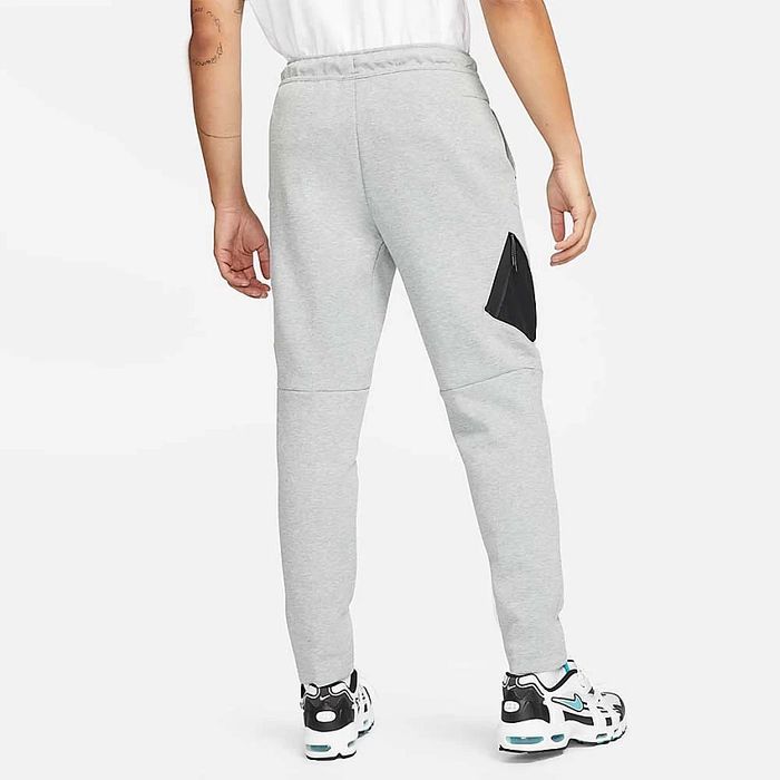 Nike Tech Fleece ОРИГИНАЛЕН мъжки екип/горнище и долнище - L