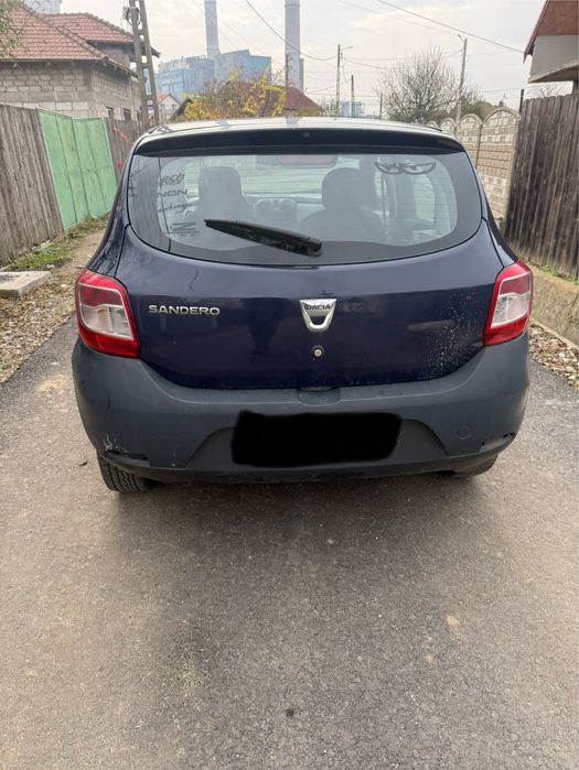 Dezmembrez sandero 2
