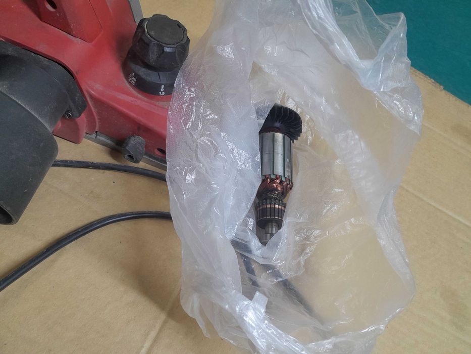 продам электрорубанок б/у