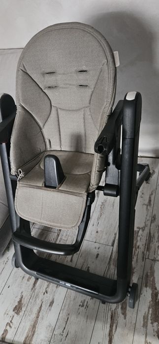 Бебешки стол за хранене Peg Perego Siesta Follow me