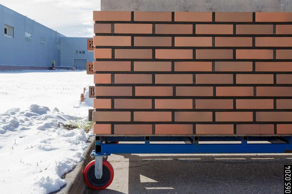 Облицовочный кирпич в наличии