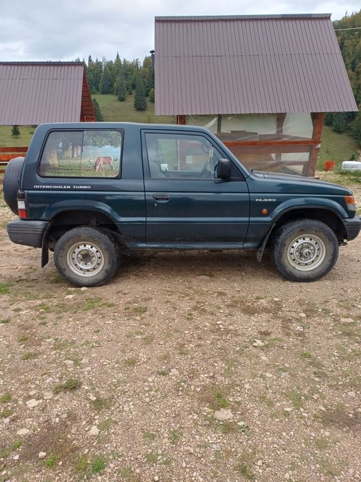 Mitsubishi Pajero de vanzare, motor 2.5 diesel, 4x4
