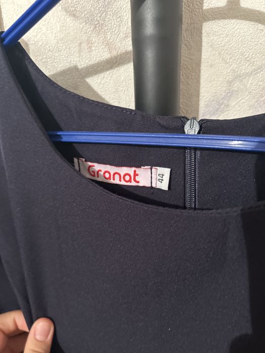 темно синее платье