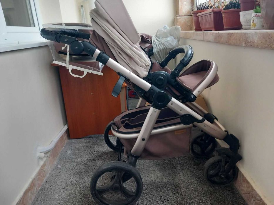 Бебешка количка CHIPOLINO 3в1