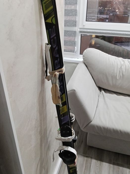 Продам лыжи детские