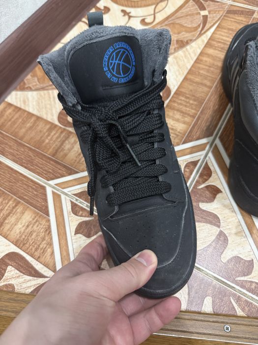 Кроссовки адидас демисезонки