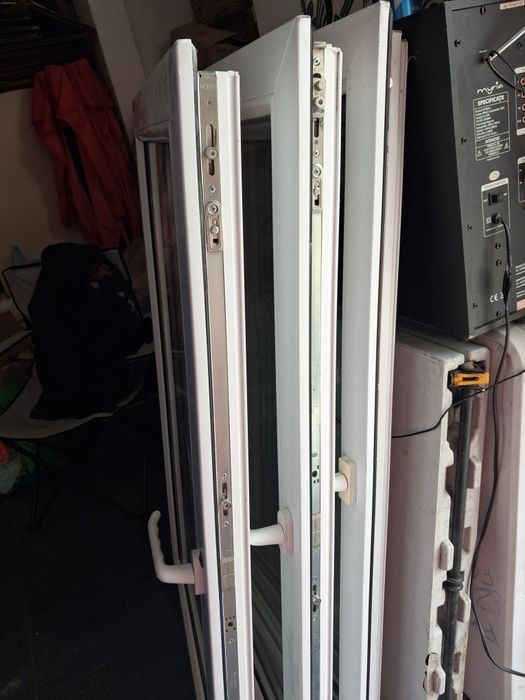 Geamuri termopan second-hand