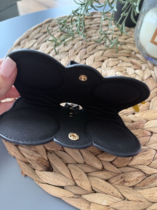 Уникални калъфи за слънчеви очила