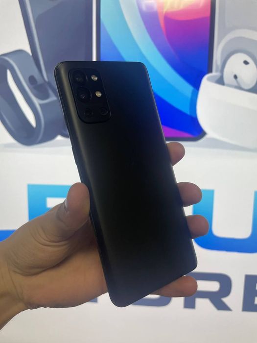 Продам или обменяю OnePlus 9R