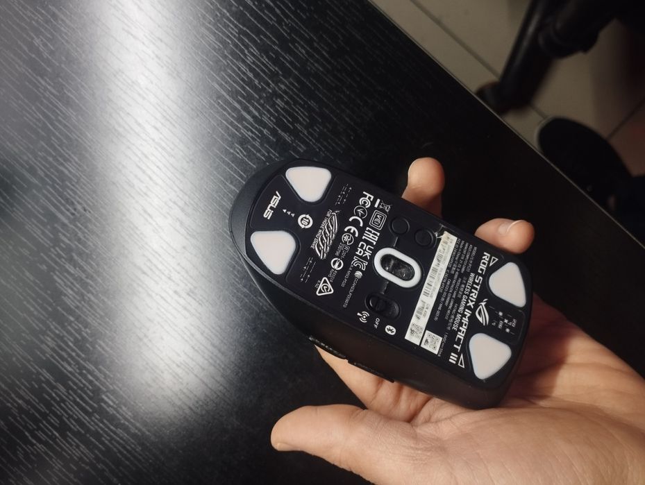 ROG Strix Impact III Wireless мышька продается