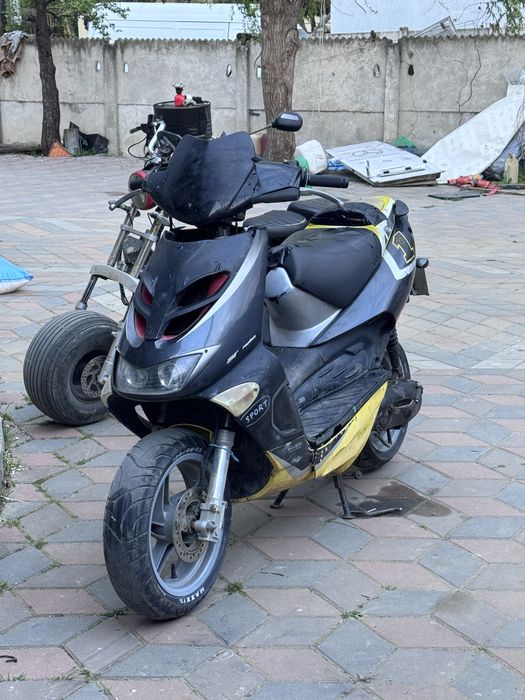 Vând Aprilia sr mk2 sau schimb cu Aerox