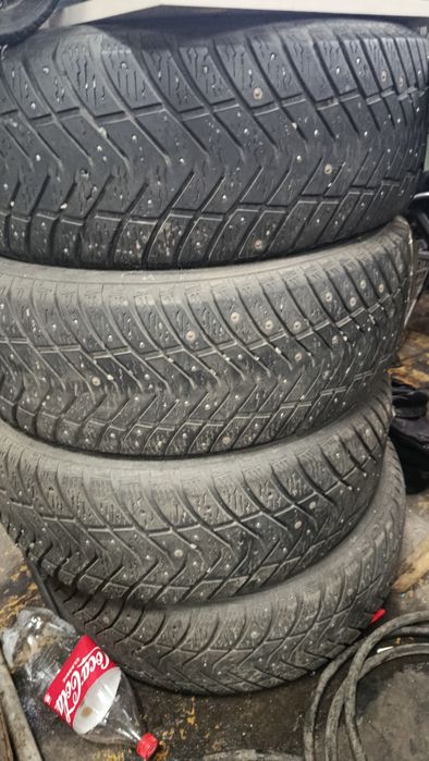 Продам резину  Yokohama 265/65/18