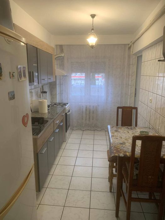 Apartament de închiriat
