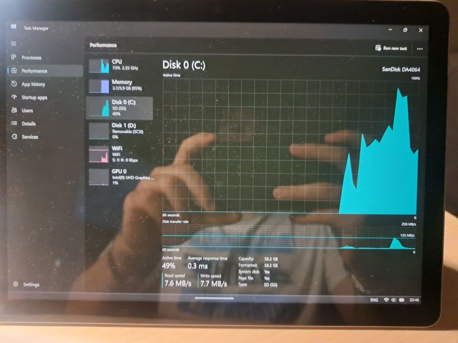 Vând Tabletă Microsoft gold 3 model 1901