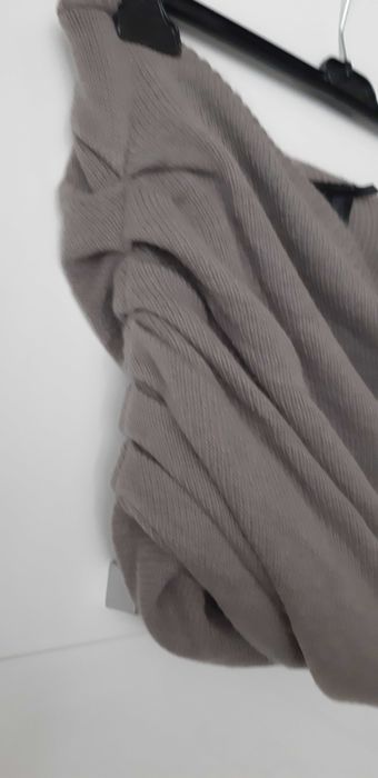 Sal/fular Donna Karan NY,casmir,superb