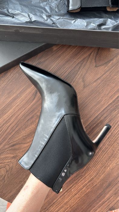 Продам обувь 36 рр