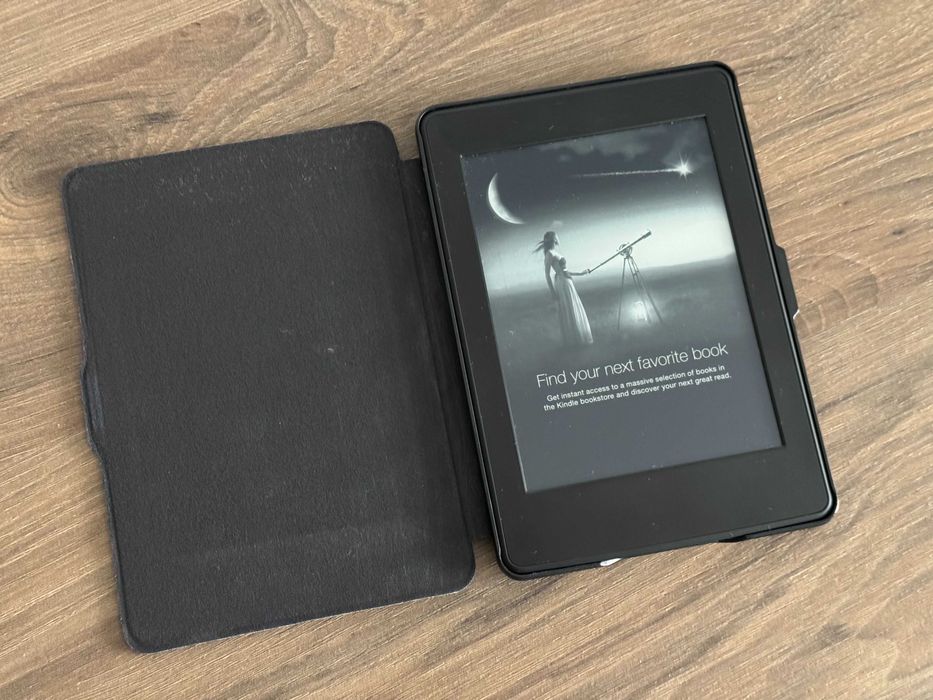 Amazon Kindle Paperwhite 3 (7th Generation) - Stare excelentă!