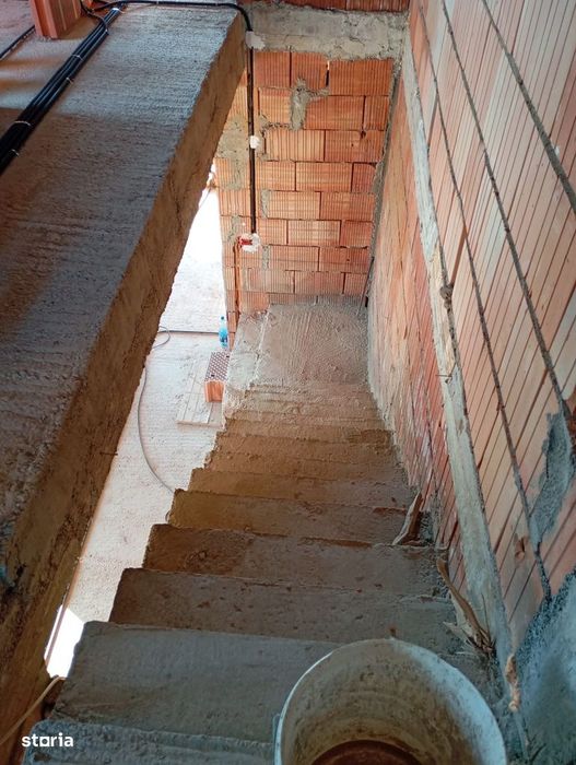 Duplex Modern in Chisoda zona linistita