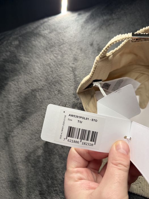 Guessw Baseball sapca unisex culoare bej material reiat noua originala