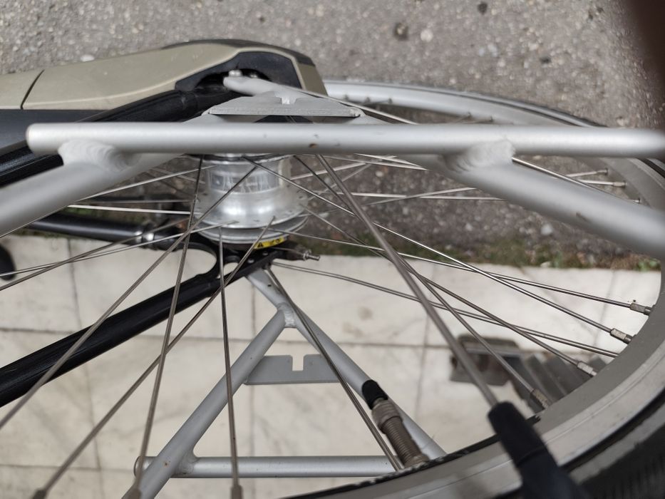 Batavus 28,7 vit, Alu excelentă