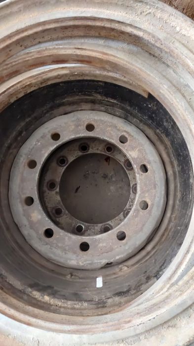 Диски грузовые.