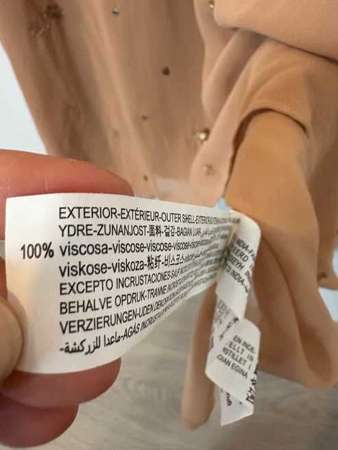 129 EUR Zara rochie midi lunga brodata fluida piersica paiete