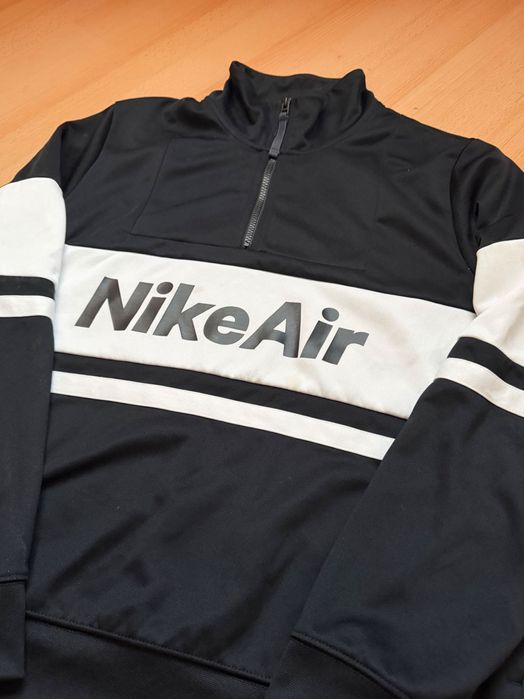 Суичър Nike Air!