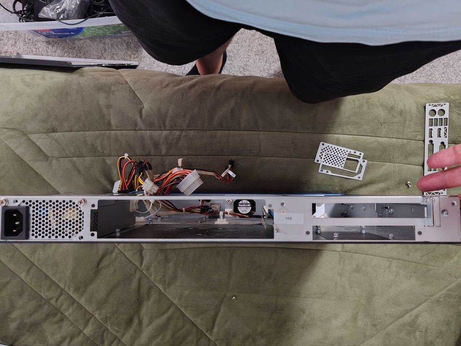 Carcasa 1U + Sursa FSP Flex Atx 300w