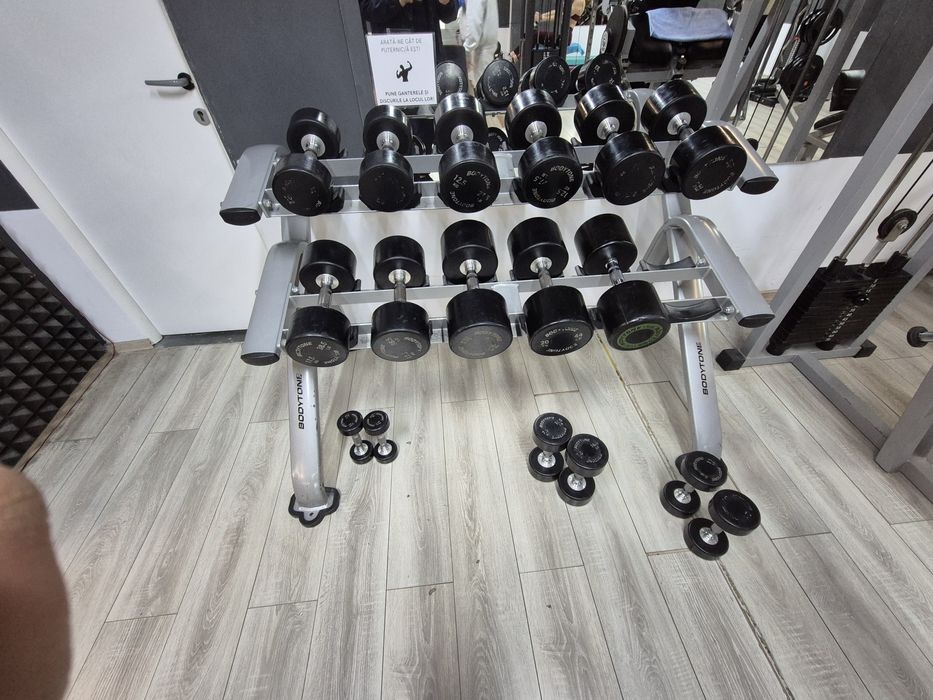 Set complet gantere Bodytone (2,5kg-25kg)/230kg cu suport inclus !!!
