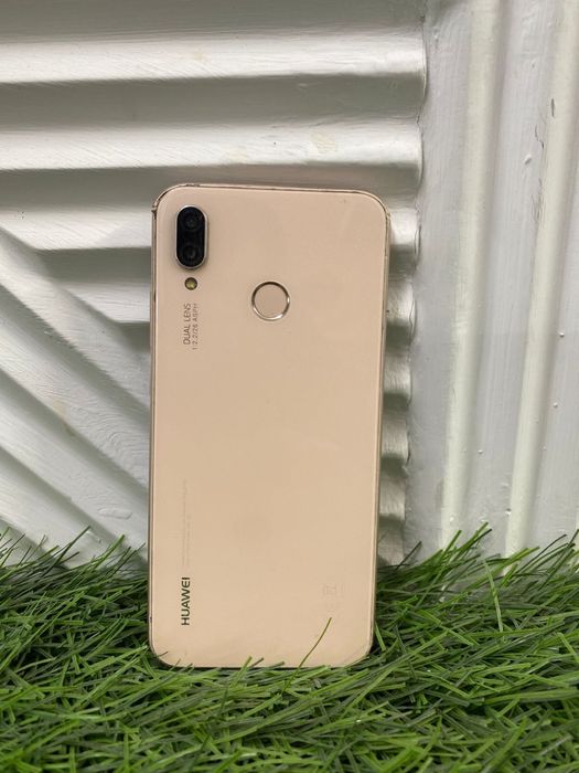 телефон Huawei P20 lite 64 gb