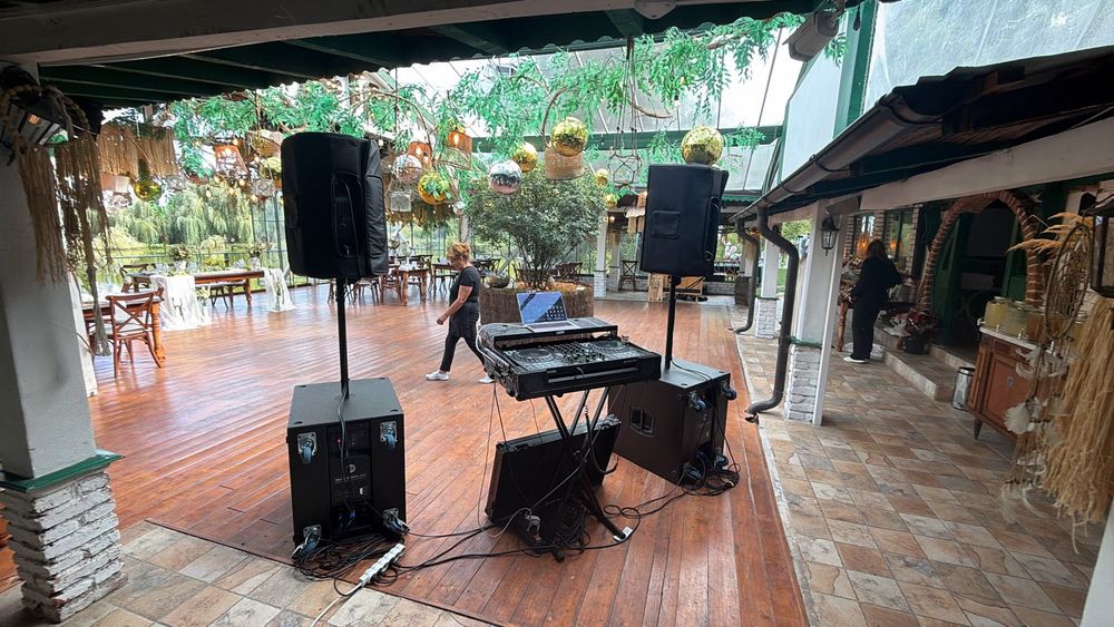 DJ Evenimente Private (Nunta, Majorate, Corporate etc)