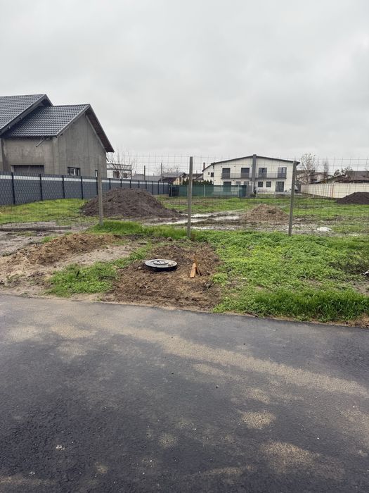 Vand teren cazasu 1000 mp