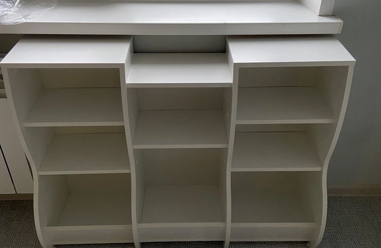 Продам стеллаж детский