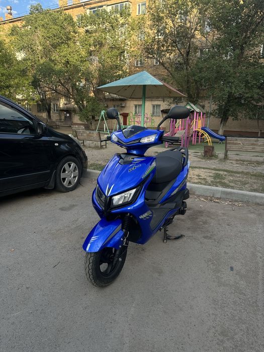 Продаю м8 новый